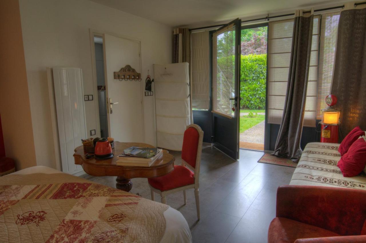 Maison Prairie Bonheur Panzió Magny-les-Hameaux Kültér fotó
